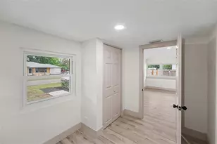2850 59th Ave N, Saint Petersburg, FL 33714 - Photo 14