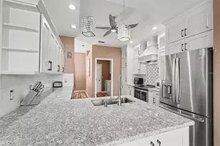 16031 Donney Moor Ln, Spring Hill, FL 34610 - Photo 14