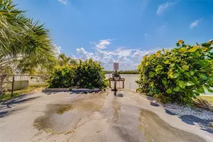 1 Windrush Blvd, Indian Rocks Beach, FL 33785 - Photo 50
