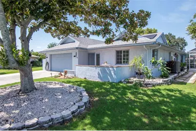 303 Barstow Court, Sun City Center, FL 33573 - Photo 4