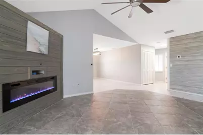 303 Barstow Court, Sun City Center, FL 33573 - Photo 10