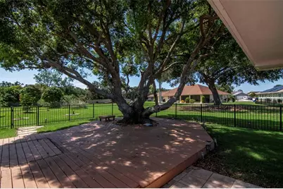 303 Barstow Court, Sun City Center, FL 33573 - Photo 30