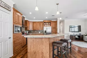 124 Pindo Palm St W, Largo, FL 33770 - Photo 18