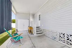 124 Pindo Palm St W, Largo, FL 33770 - Photo 48
