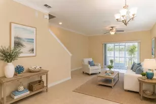 31235 Claridge Pl, Wesley Chapel, FL 33543 - Photo 2