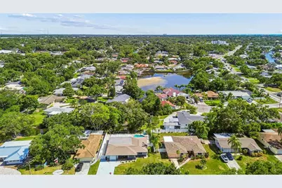 3282 Honeysuckle Rd, Largo, FL 33770 - Photo 10