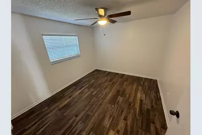 4851 16th Street, Zephyrhills, FL 33542 - Photo 10