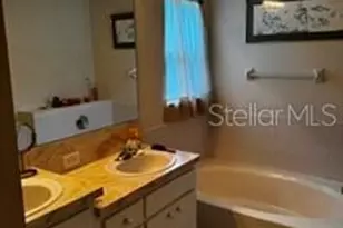 8806 Cypress Hammock Dr, Tampa, FL 33614 - Photo 18
