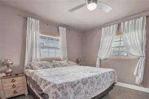 185 22nd Ave N, Saint Petersburg, FL 33704 - Photo 14