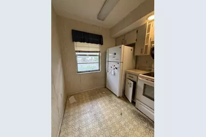 2460 Northside Drive #206, Clearwater, FL 33761 - Photo 10