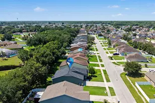4824 Ashurst St, Kissimmee, FL 34758 - Photo 4