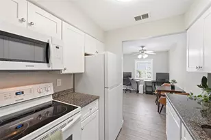 4725 Coquina Key Dr SE, Saint Petersburg, FL 33705 - Photo 14