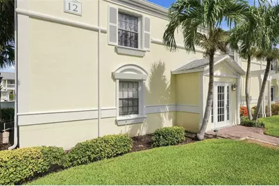 4725 Coquina Key Drive SE #D, Saint Petersburg, FL 33705 - Photo 1