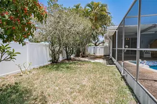 14570 Tanglewood Dr, Largo, FL 33774 - Photo 46