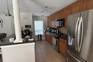 1912 Firethorn Ct, Brandon, FL 33511 - Photo 8