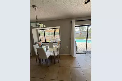 1912 Firethorn Court, Brandon, FL 33511 - Photo 10