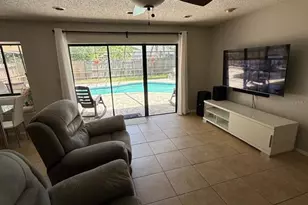 1912 Firethorn Ct, Brandon, FL 33511 - Photo 6