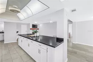 6035 Leeland St S, Saint Petersburg, FL 33715 - Photo 18