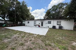 10111 N Ola Ave, Tampa, FL 33612 - Photo 16