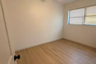 10111 N Ola Ave, Tampa, FL 33612 - Photo 8