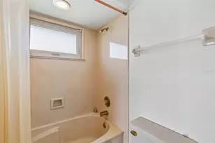 9815 Bay Island Dr, Tampa, FL 33615 - Photo 52