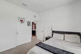 806 Highgate Oaks Pl, Seffner, FL 33584 - Photo 24