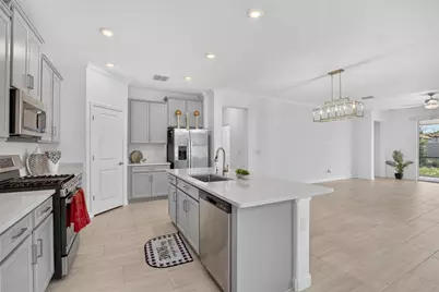 17206 Star Banks Street, Wimauma, FL 33598 - Photo 12
