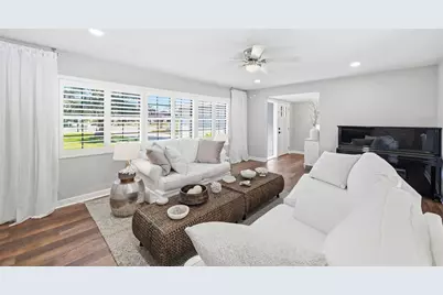 14297 Geneva Drive, Largo, FL 33774 - Photo 12