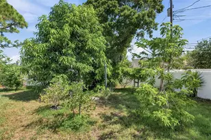 14297 Geneva Dr, Largo, FL 33774 - Photo 48