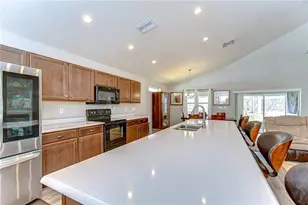 6731 Castle Green Pl, Zephyrhills, FL 33541 - Photo 8