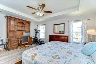 6731 Castle Green Pl, Zephyrhills, FL 33541 - Photo 26