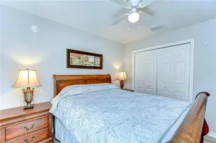 6731 Castle Green Pl, Zephyrhills, FL 33541 - Photo 32