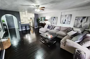 4651 1st St NE, Saint Petersburg, FL 33702 - Photo 6