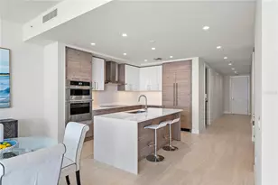 301 1st St S, Saint Petersburg, FL 33701 - Photo 6