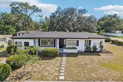 201 Redwood Avenue, Tampa, FL 33617 - Photo 2