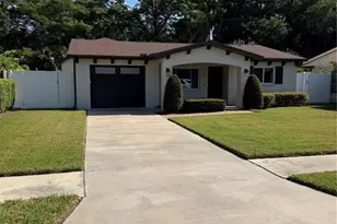 197 Irwin Street W, Safety Harbor, FL 34695 - Photo 1
