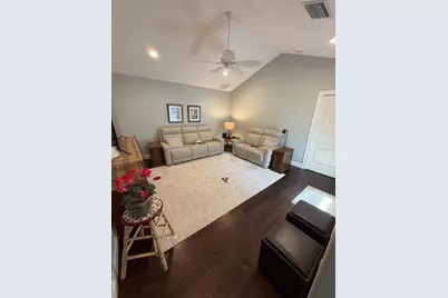 197 Irwin Street W, Safety Harbor, FL 34695 - Photo 18