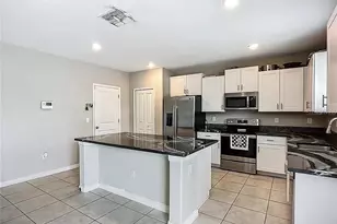 1876 Colding Dr, Ruskin, FL 33570 - Photo 12