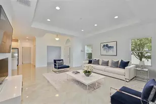 606 Chipper Dr, Sun City Center, FL 33573 - Photo 8