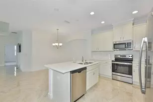 606 Chipper Dr, Sun City Center, FL 33573 - Photo 14