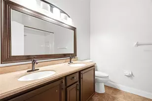 12450 Berkeley Square Dr, Tampa, FL 33626 - Photo 20