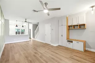 12450 Berkeley Square Dr, Tampa, FL 33626 - Photo 10