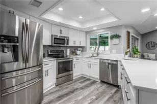 1030 Sylvia Ln, Tampa, FL 33613 - Photo 6