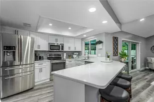 1030 Sylvia Ln, Tampa, FL 33613 - Photo 14