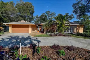 1247 Monticello Blvd N, Saint Petersburg, FL 33703 - Photo 1