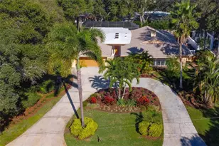 1247 Monticello Blvd N, Saint Petersburg, FL 33703 - Photo 2