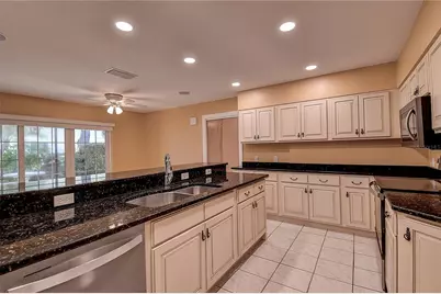 1247 Monticello Boulevard N, Saint Petersburg, FL 33703 - Photo 30