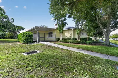 2555 Pinellas Point Drive S, Saint Petersburg, FL 33706 - Photo 2