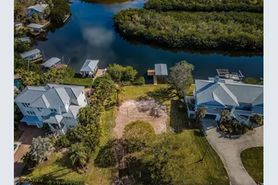 624 Mayo Street, Crystal Beach, FL 34681 - Photo 16