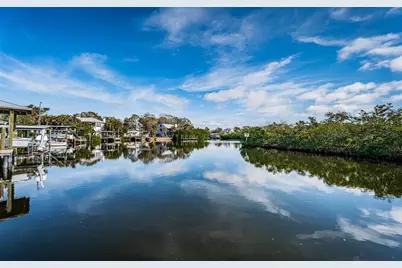 624 Mayo Street, Crystal Beach, FL 34681 - Photo 2